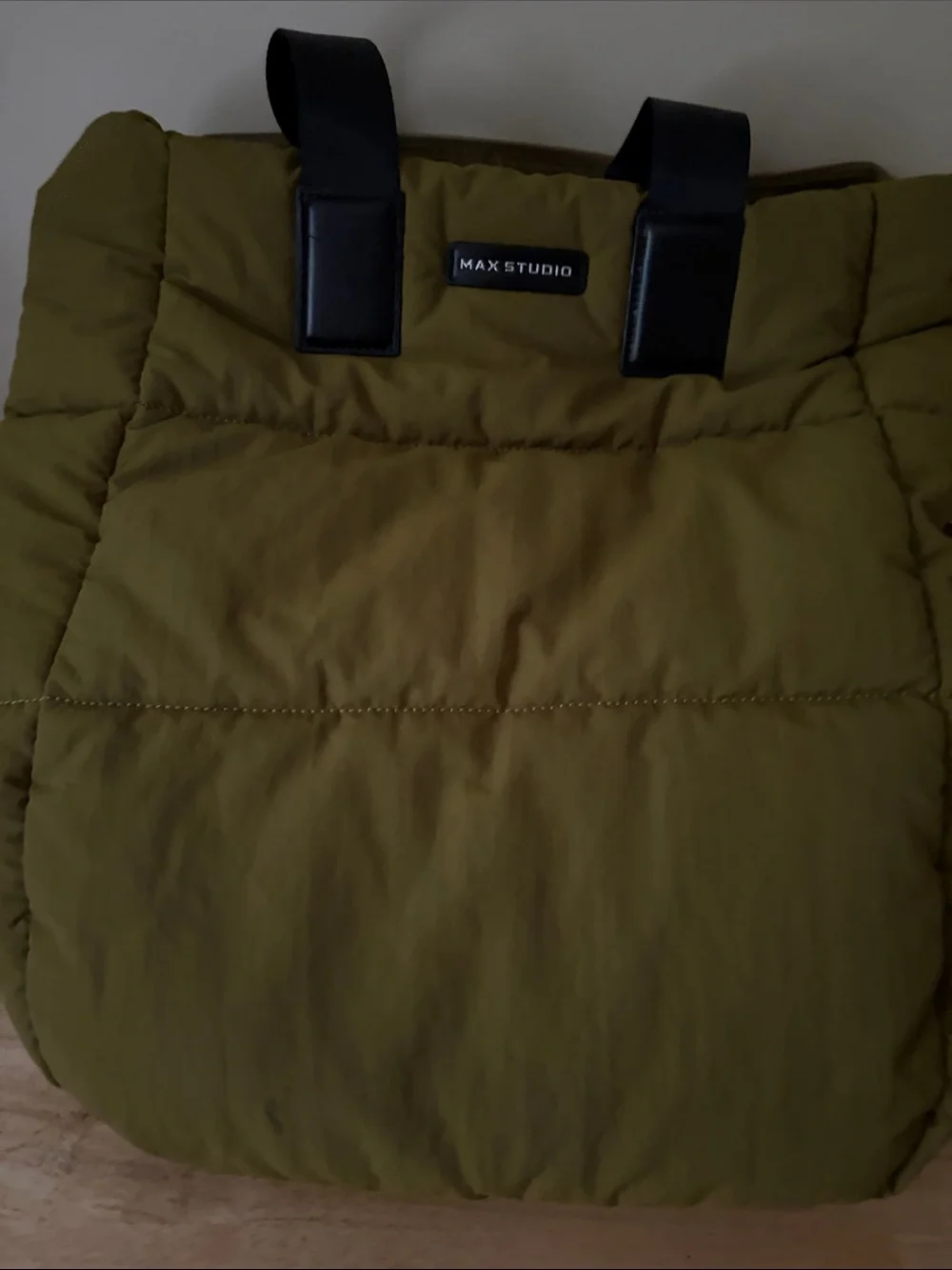 Max Studio Hand/ Crossbody Bag